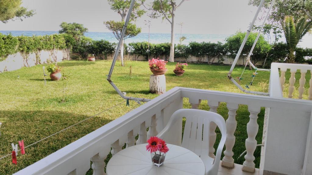 Posidonia Pension อมารินโธส ภายนอก รูปภาพ